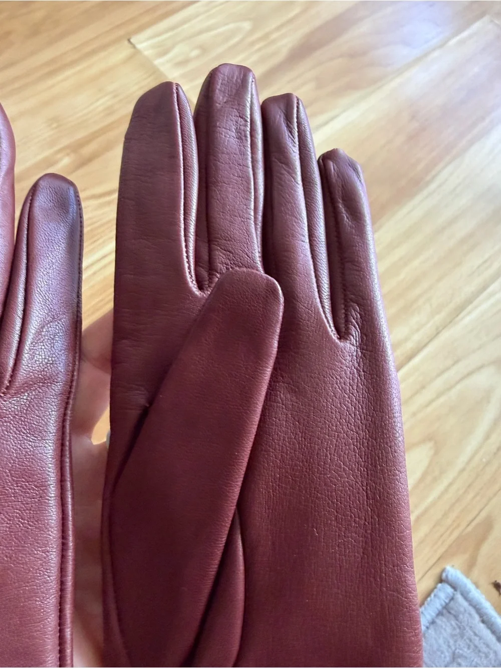 100% Cashmere Lined Leather Gloves NWT